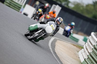 Vintage-motorcycle-club;eventdigitalimages;mallory-park;mallory-park-trackday-photographs;no-limits-trackdays;peter-wileman-photography;trackday-digital-images;trackday-photos;vmcc-festival-1000-bikes-photographs